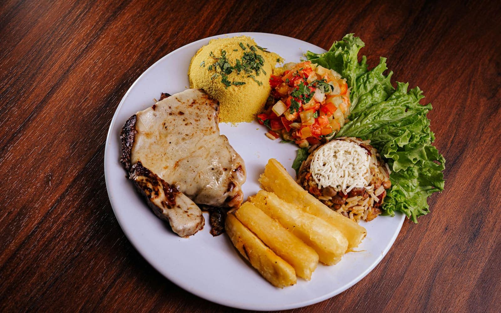Comer bem com pouco dinheiro: estratégia real