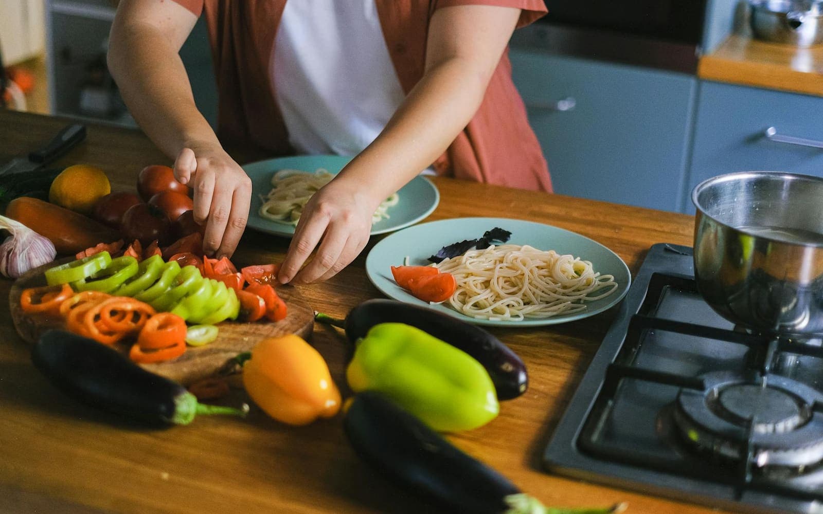 Por que dietas restritivas falham (e o que fazer diferente)