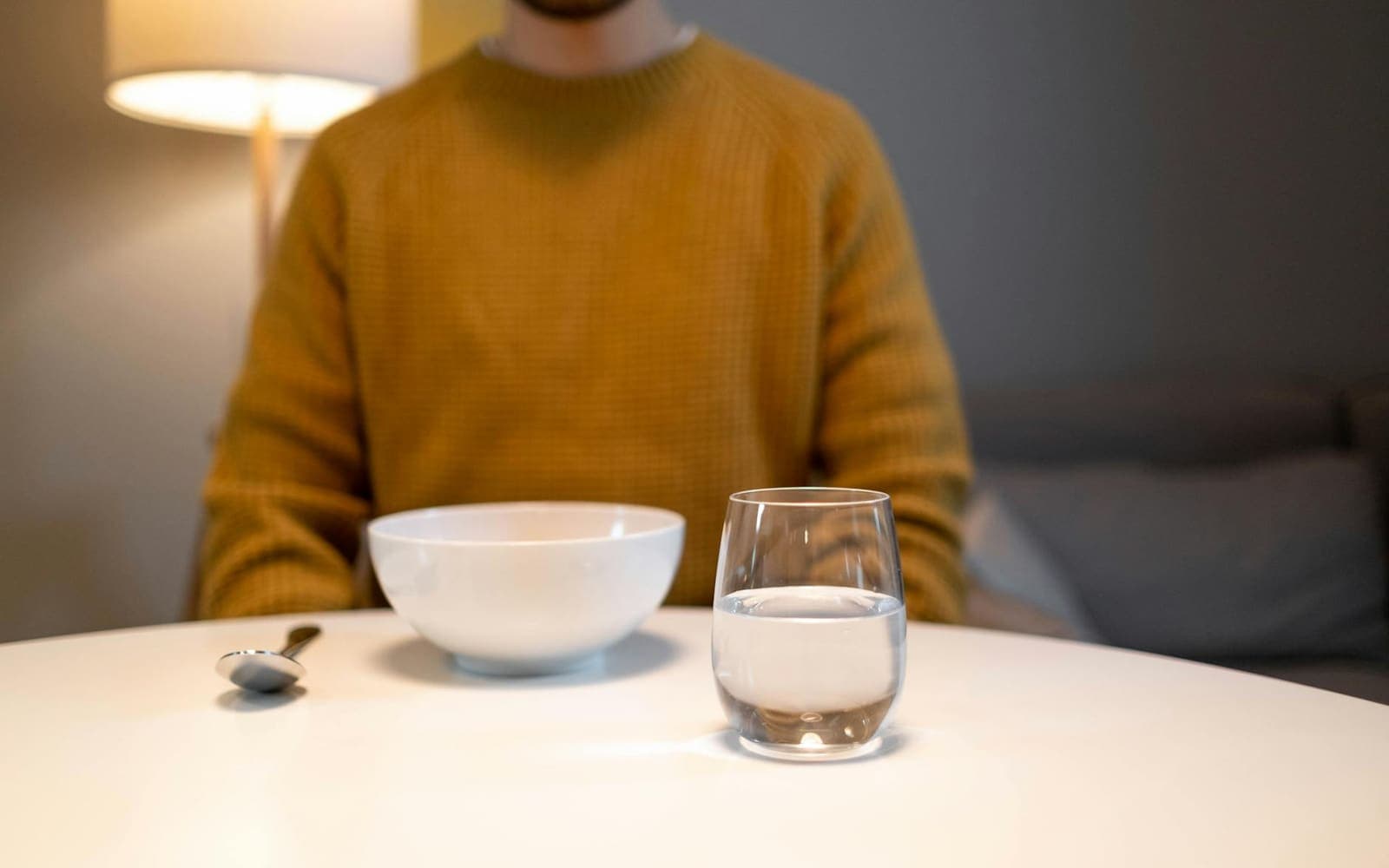 Mindful eating: 7 práticas pra começar amanhã (sem virar ritual)